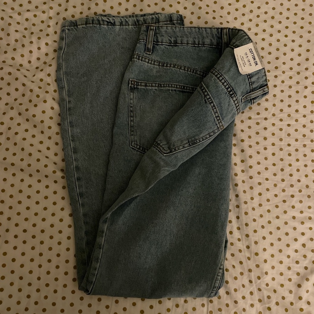 🌻Cotton On Relaxed Flare Jeans